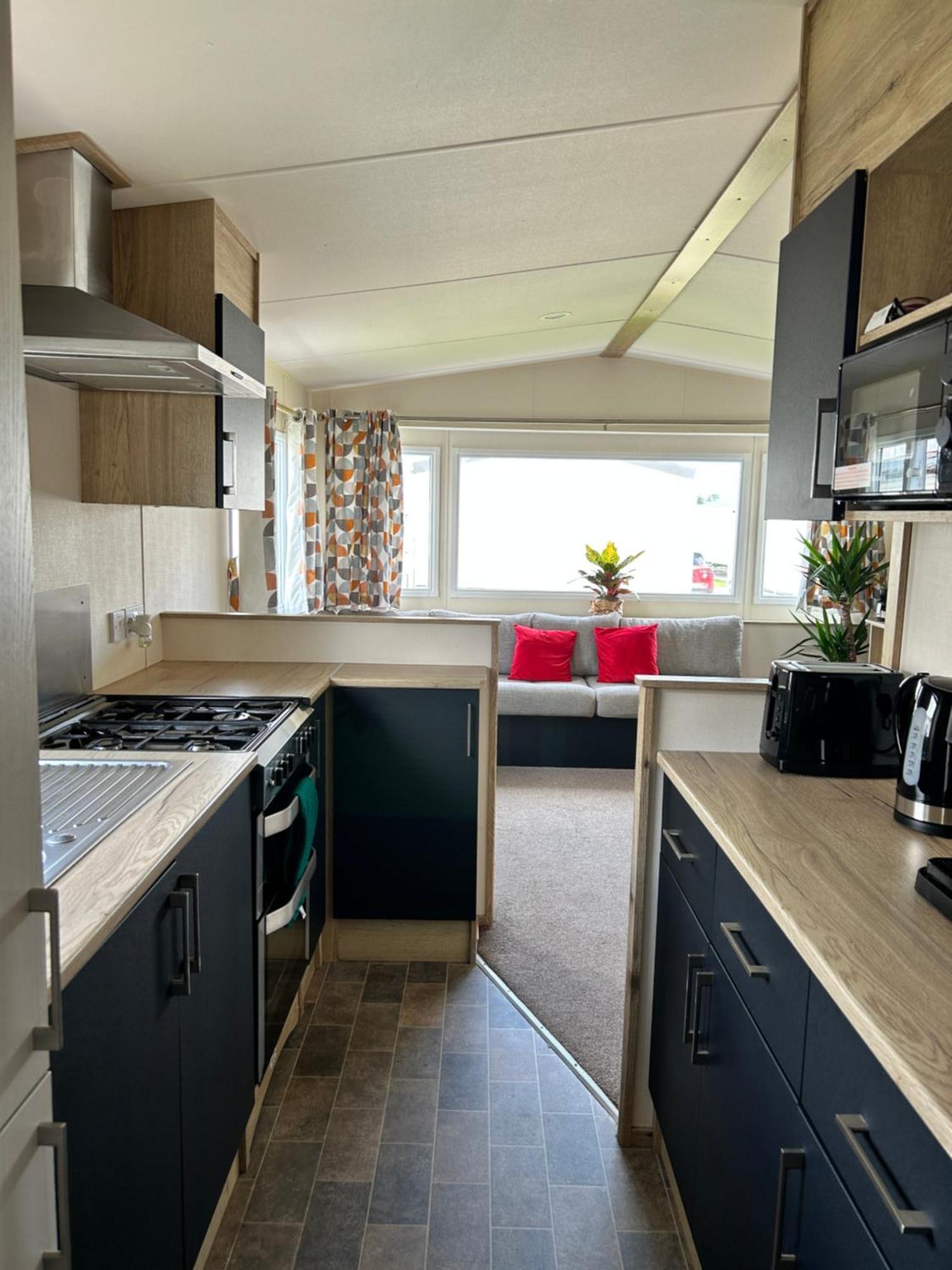 Verbjam 6 Berth Caravan Holiday St Osyth クラクトン・オン・シー エクステリア 写真