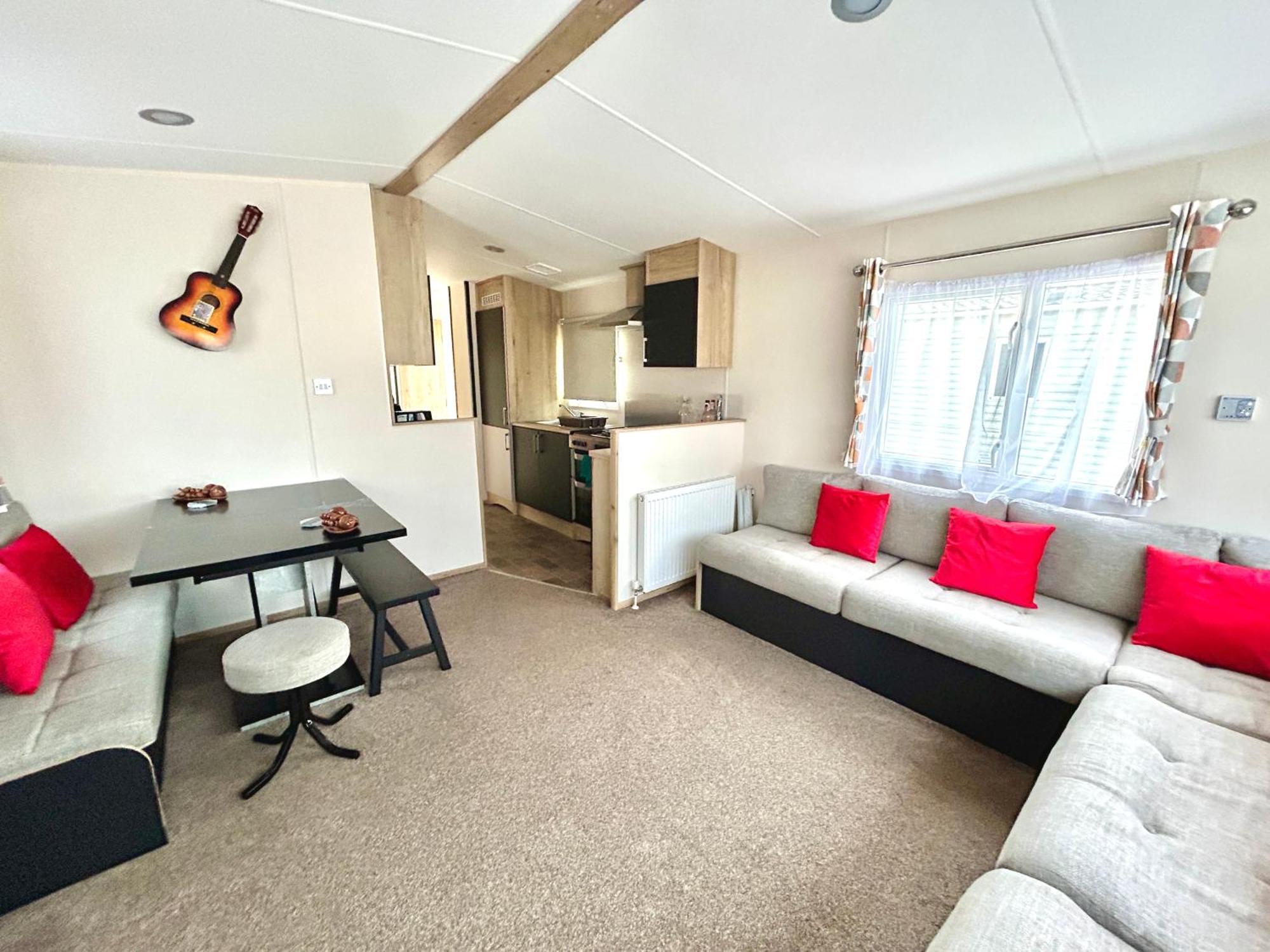 Verbjam 6 Berth Caravan Holiday St Osyth クラクトン・オン・シー エクステリア 写真
